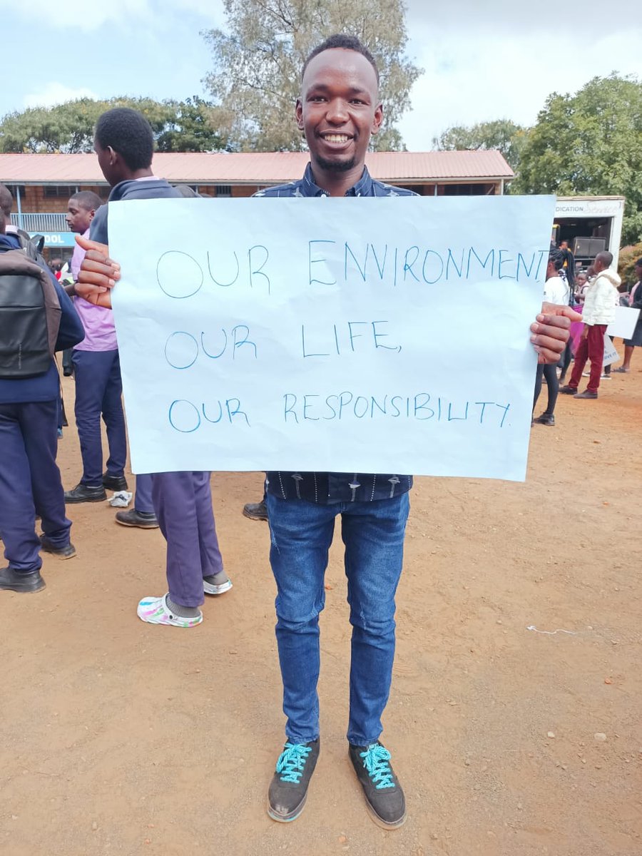 Balloons on my timeline, A reminder to the gift of a new year to continue advocating for our common home 🌍 and the dignity of all humans. #LaudatoSi #LaudateDeum #restoration #advocacy