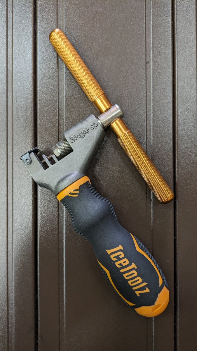 mohawkcharider's tweet photo. 道楽輪業開店です❗
曇り☁
#リンエイ さんより #icetoolz
チェーンカッター入荷📦
使い易く丈夫で長持ち
今日は19時頃閉店です
#サイクルモード 招待券残り2枚🎫
よろしければどうぞ〜
#自転車
#修理
#西東京市
#西武柳沢
#東伏見
#ロードバイク
#mtb
#クロスバイク
#ママチャリ
#ミニベロ
#今空 https://t.co/KROVts7xVt