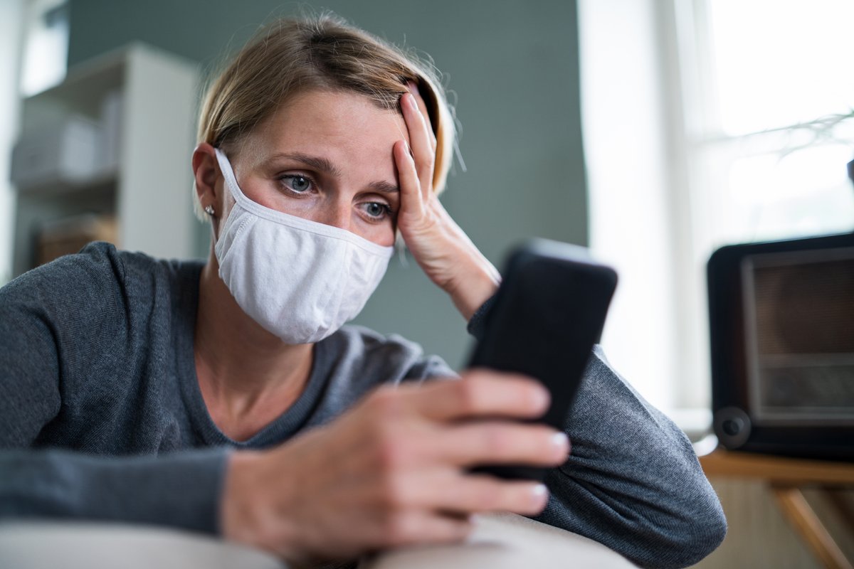 How can we boost the use of #COVID19 antivirals in vulnerable patients Targeted texts could work, a study by @BarwonHealth & @Deakin researchers suggests. doi.org/10.17061/phrp3… @NaomiE_Clarke @B_J_McNamara