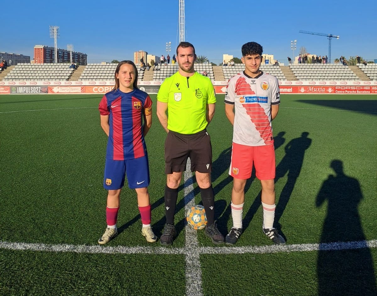 [MARCADOR INFANTIL]
*Partit pendent

🏆Divisió d'Honor | J20
✅️ IA 0-5 <a href="/FCBmasia/">FC Barcelona - Masia</a>

#SomhiHospi #SomFutur⚪️❤️