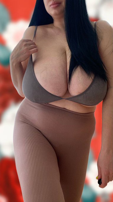 Should I take it off? https://t.co/Hz1G22khjv