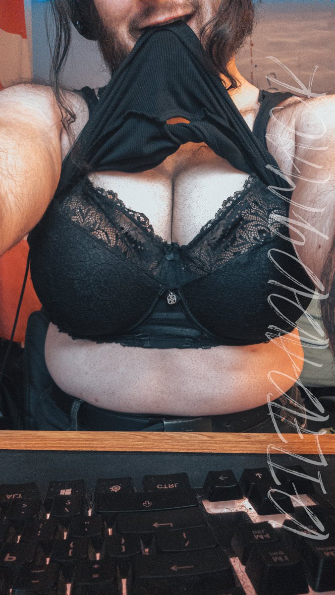 Mack || $3 Fansly tweet media