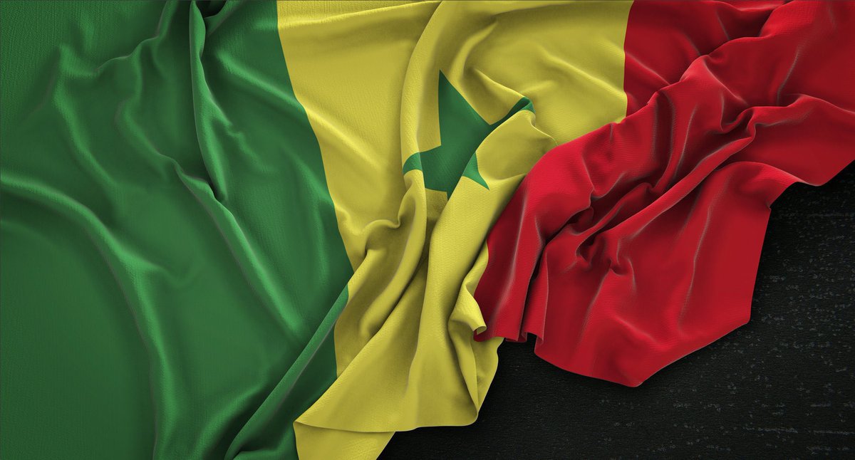 ecris_le_tien's tweet photo. The Flag                         The President https://t.co/1WhdVjH2Lq