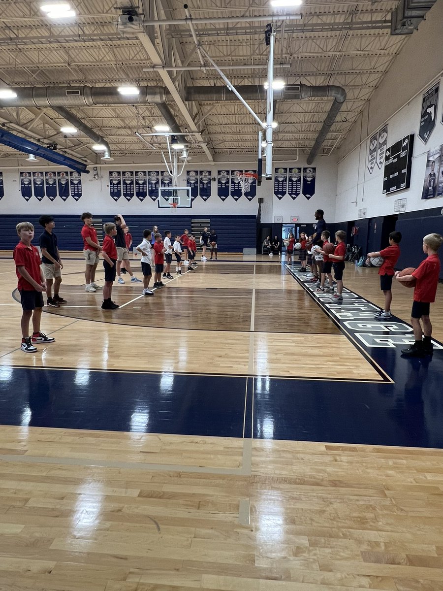 🌟Our Lower School Stallions had a fun afternoon filled with skills, drills, & games all for a great cause! Thank you to both the American Heritage Boys & Girls Basketball Coaches & their teams for hosting the event to raise money for the Leukemia and Lymphoma Society! 🏀