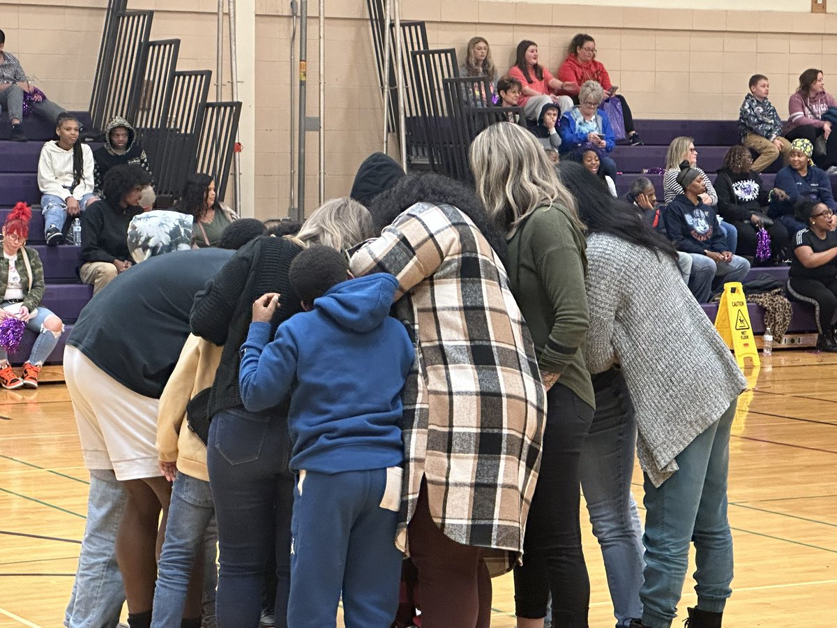 Laurie Namey tweet media