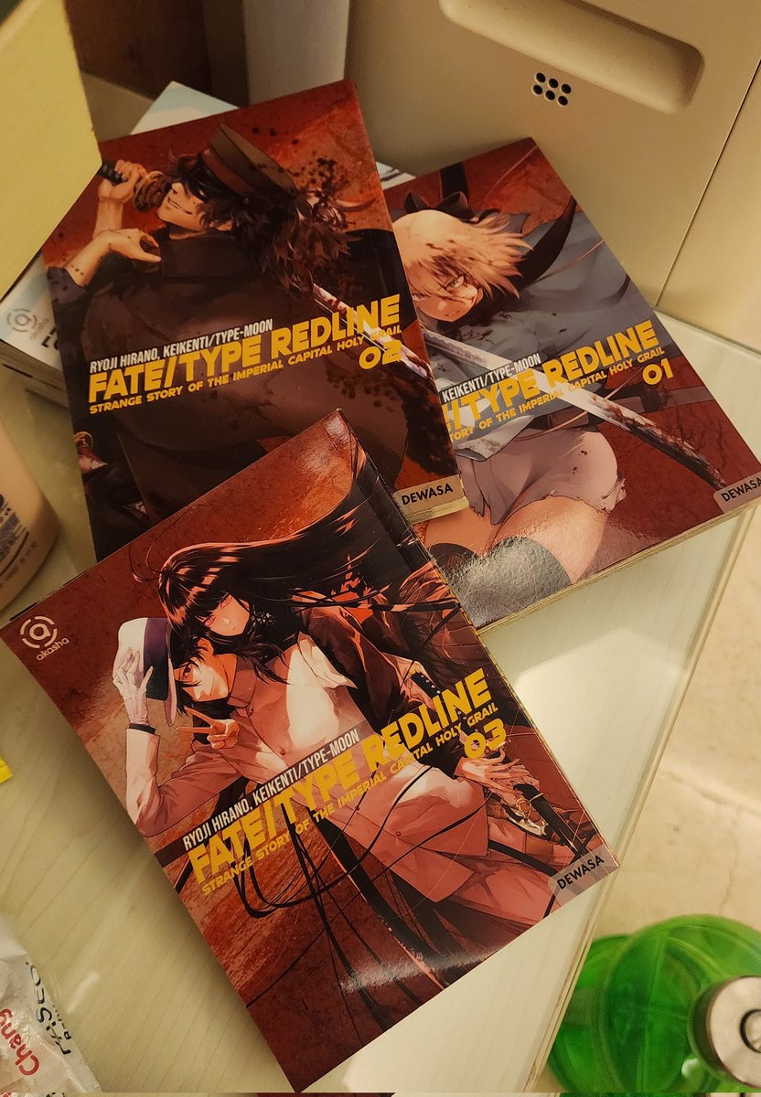 Renakazama's tweet photo. #FateTypeRedline
I'm still waiting for vol.04
Please :'( https://t.co/SZtUYos9OB