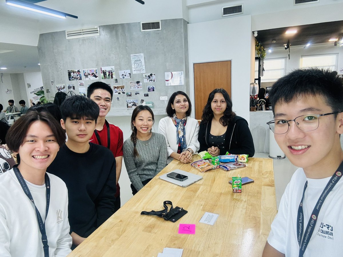 Rupkaur19's tweet photo. Loved fueling minds and futures this morning! Breakfast with some fantastic Sixth Formers, many I knew from their IGCSE days. So inspiring to see their growth and engage in such stimulating conversations. #ProudTeacher #SixthFormLife #BreakfastofChampions @HELPISKL @HISSixthform https://t.co/XtzA90F00v