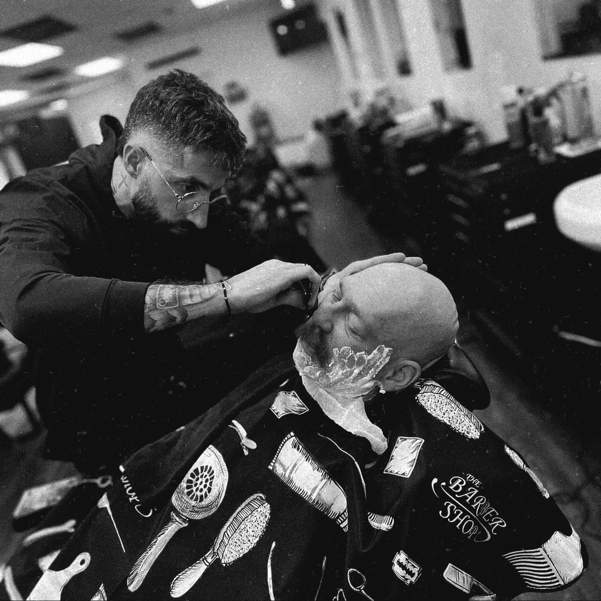 prince_of_cuts's tweet photo. Life is not about who you once were. It’s about who you are now, and who you
have the potential to be.

📞 740-487-4155

https://t.co/qoHNag3Ipw https://t.co/px7gYzRCUT