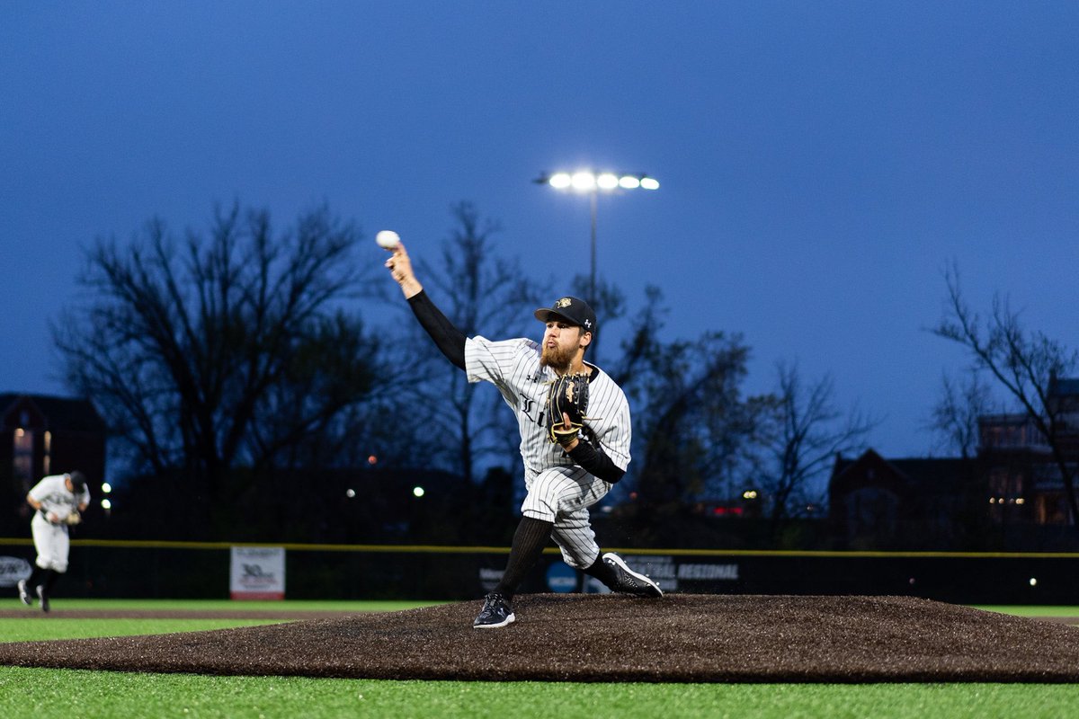 Lindenwood University Baseball tweet media