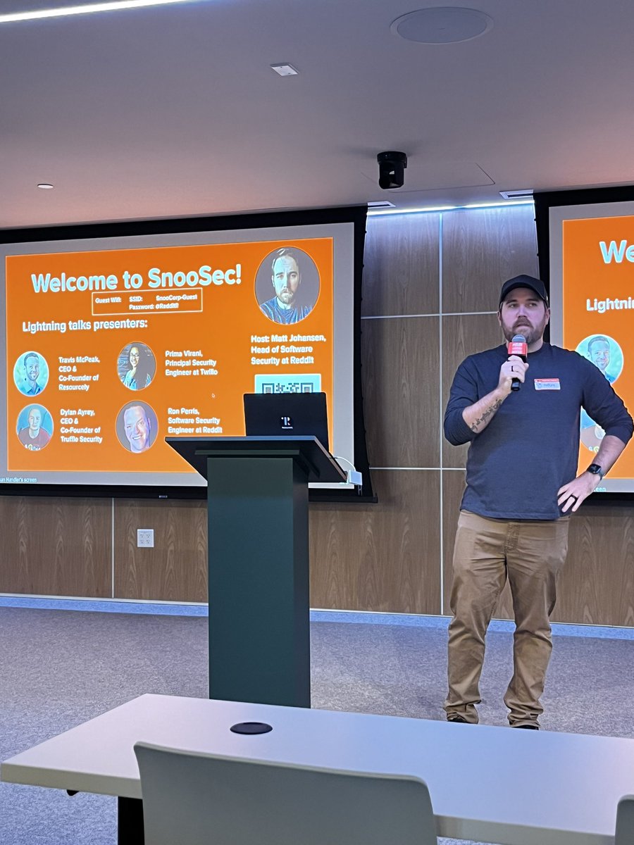 Sam Houston tweet media