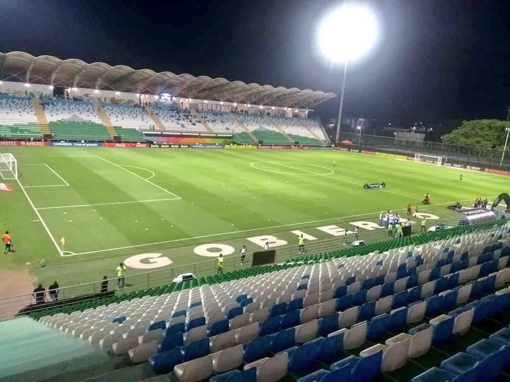 civil_comite's tweet photo. ¡El Comité @Valledupar_Col de la @DefensaCivilCo y la @DCCjuntavalledu están presentes en el emocionante partido internacional @AlianzaFc_ofic Vs @ulcsadpoficial 🇨🇴⚽️🇨🇱 ¡Apoyemos juntos desde el Estadio Armando Maestre Pavajeau de Valledupar! 💪🏼👏🏼 #FútbolInternacional #Valledupar https://t.co/g2aTmGlB7k