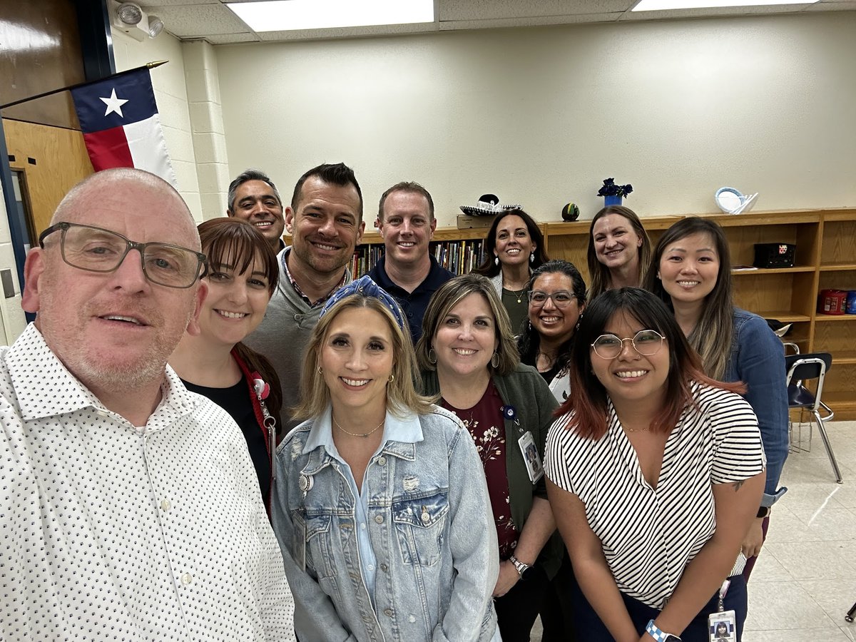 ATCoachYang's tweet photo. Spent the day @NISDPease learning from @Wes_Kieschnick. Hands down the best coaching PD I've ever had! 🙌 Our rockstar teachers walked from the experience w/ immediate feedback on instructional strategies and most importantly, feeling validated ❤️ What a win! #MyCupIsFull https://t.co/C6anGVTX8v