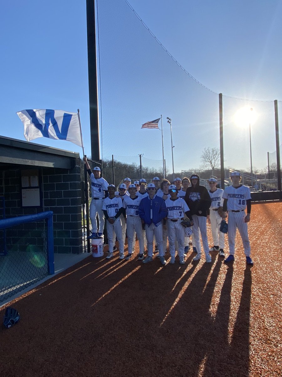 LeavenworthBas1's tweet image. Pioneers win and move to 4-4 on the year! @MasonFryman3 and @MuellerCael with clean innings on the mound. @EagleZachary, @FrymanGabe9, @LukeMonroy7, @Noah_Davis1719 all with extra base hits. Pioneers travel to Turner tomorrow for @UnitedKSConf play. #SWWN #WeNotMe #EarnIt #C3S