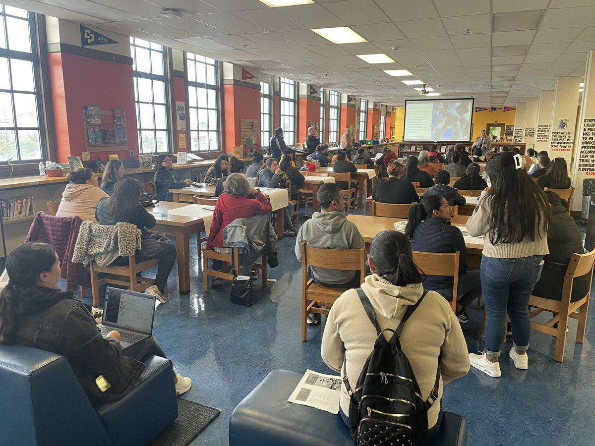 Bienvenidos a las familias y estudiantes que están en Mission High School para asistir la reúnion comunitaria sobre la Iniciativa de Alineación de Recursos en SFUSD!