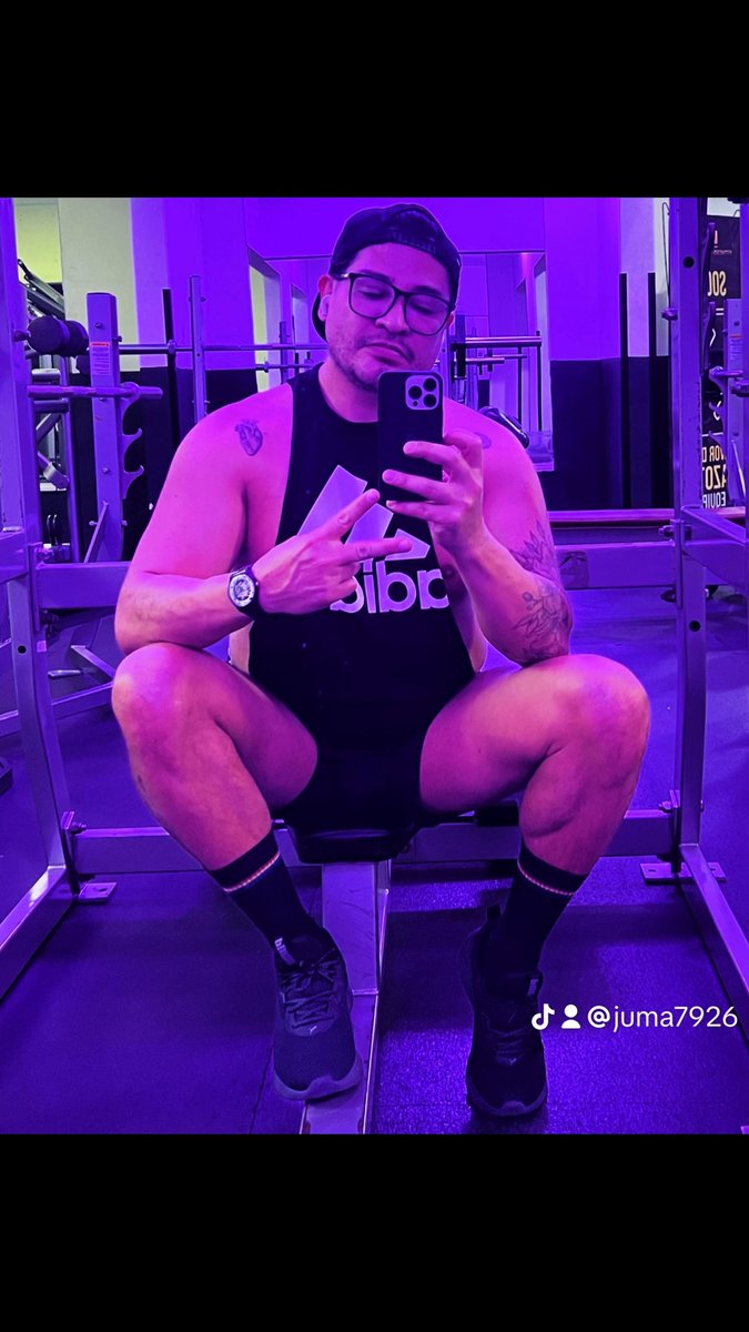 JuRoMaRo's tweet photo. El pan nuestro de cada día 🐷💦#gymmotivation https://t.co/h74wmGV8eP