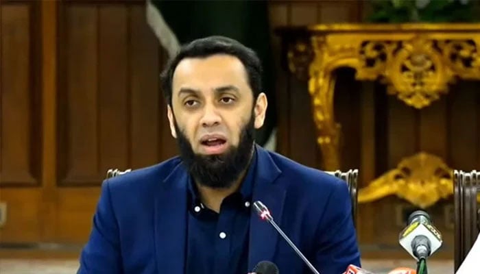 ایکس پرپابندی ہم نےنہیں لگائی

عطاتارڑ نےکہاہےکہ ایکس پرپابندی ہم نےنہیں لگائی اسےبرقرارضرور رکھاپابندی اصولی طورپرنہیں ہونی چاہیےانکاکہناتھاکہ پارلیمنٹ میں حکومت اوراپوزیشن کی مشترکہ کمیٹی بنائی جائے جوکوڈآف کنڈکٹ طےکرے اورسوشل میڈیا پر قوانین کی خلاف ورزی کرنےوالےکوسزادی جائے.