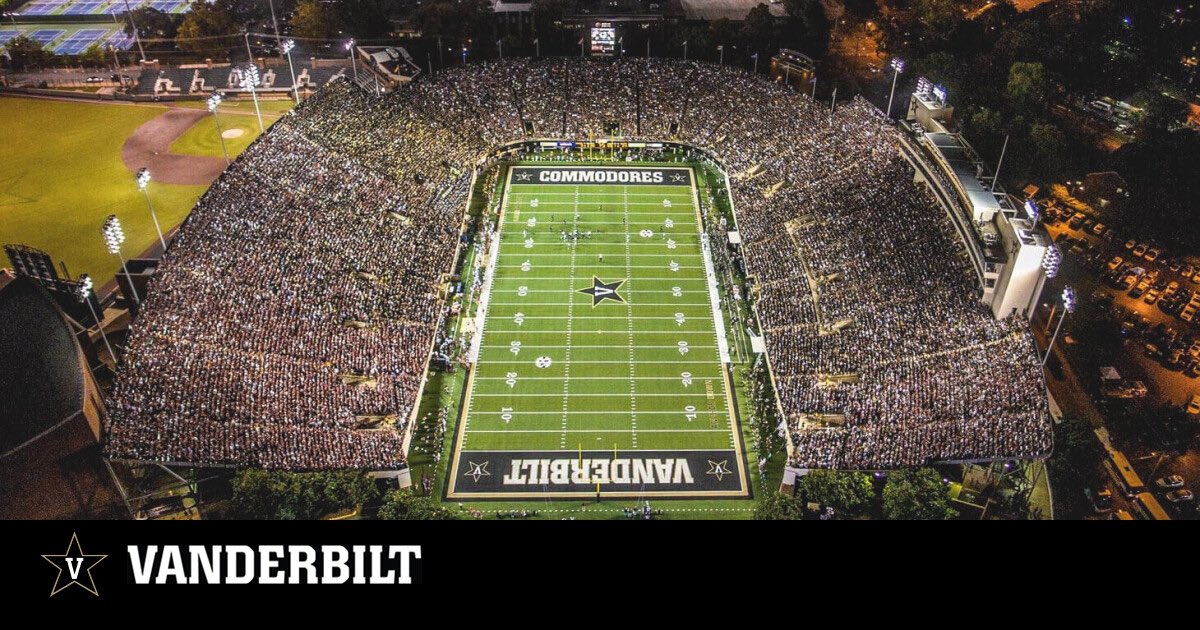 After a great conversation with Coach Klenakis, I am blessed to have received an offer from The University of Vanderbilt! @AllenTrieu @247recruiting @On3Recruits @OnMuskegon @MohrRecruiting @ChadSimmons_ #AGTG #SEC #GoBigReds #AnchorDown