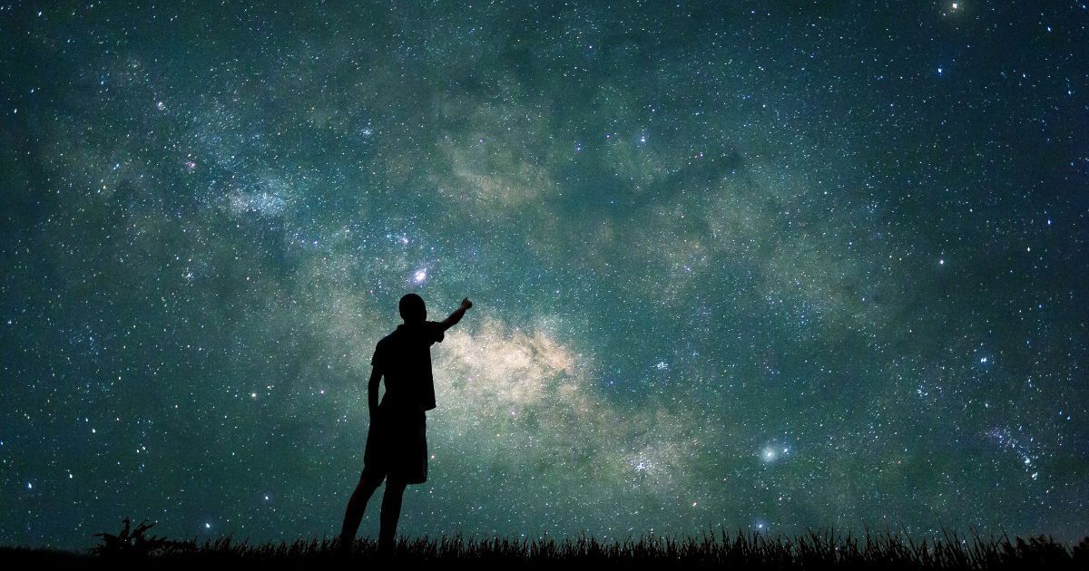 It's International #DarkSky Week! #Lightpollution can impact wildlife and interfere with seeing the cosmos. Protect the night sky by learning about it. @IDAdarksky offers simple steps to get out at night and connect to the night sky. buff.ly/3PMwygJ