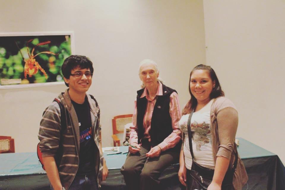 Feliz cumpleaños Jane Goodall 
Jamás olvidaré tu charla  sobre la observación en los animales, como luchaste por tu lugar y por el de las mujeres en la ciencia.
Gracias <3 @JaneGoodallInst #JaneGoodall90