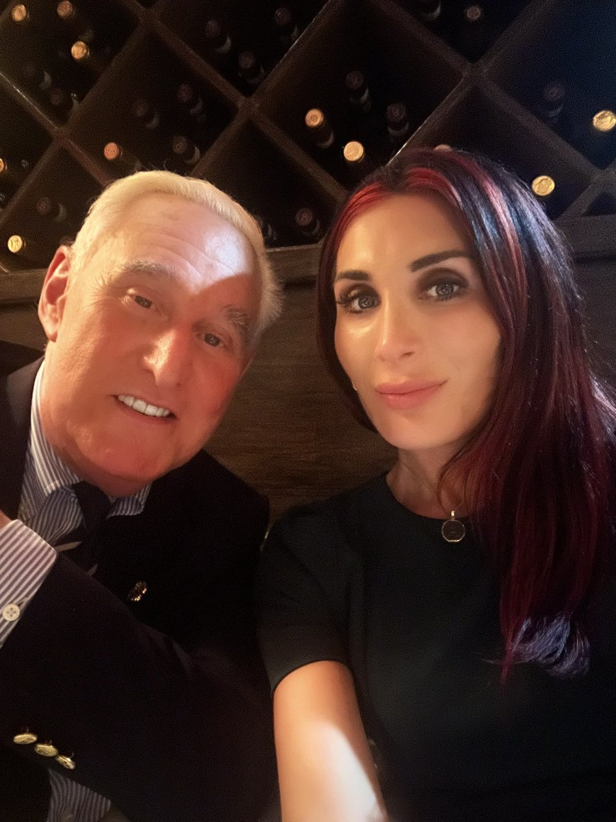 Plotting victory with my protege and confidant @LauraLoomer at dinner tonight in #PalmBeach! 🩷🩷🇺🇸