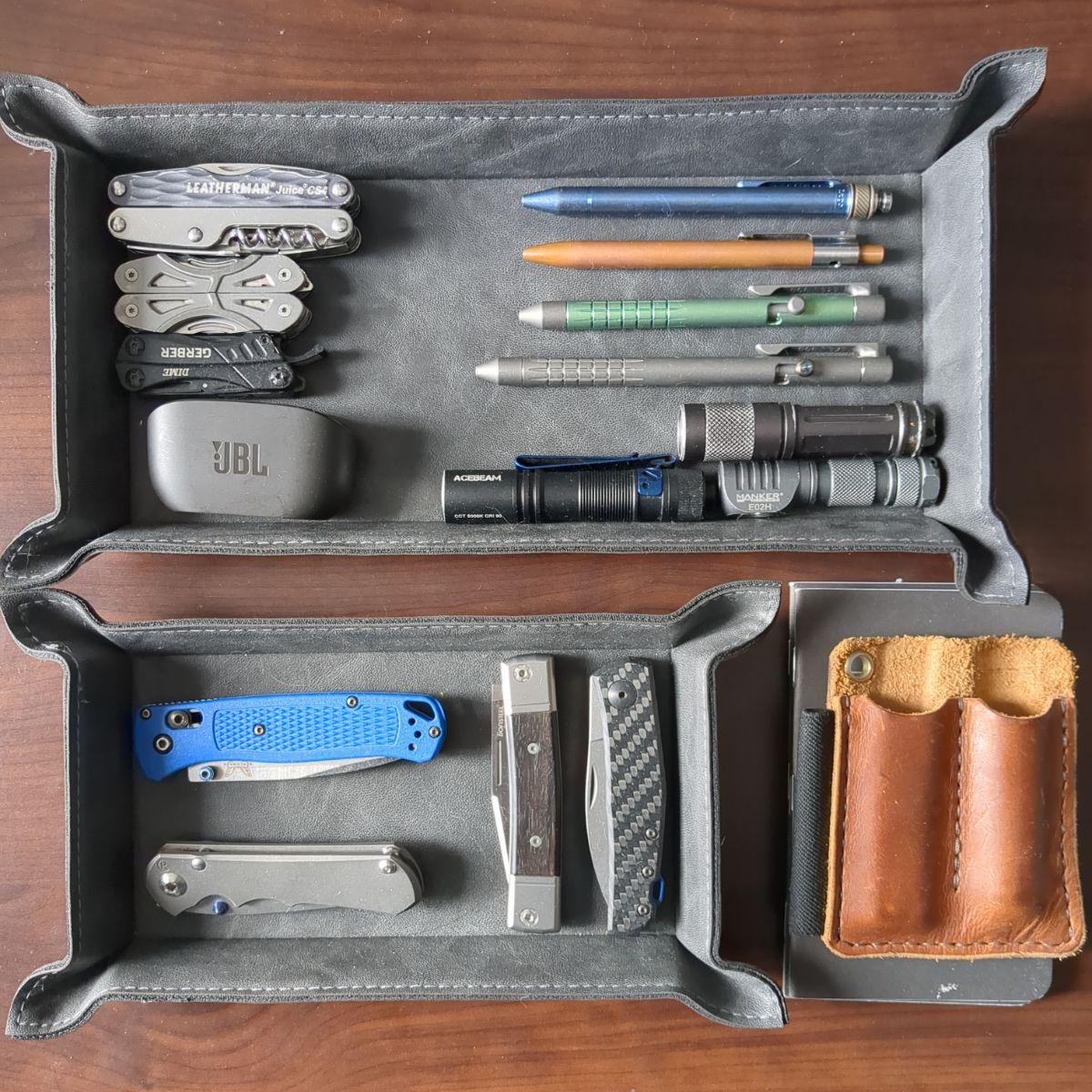 Reddit user EDC4M3 gives us a peek into the variety of knife, flashlight, pen, and multi-tool options he has for EDC. With that pocket organizer, any combination will give him a compact and versatile kit. See more from our Reddit community at the link! bit.ly/49hETzL