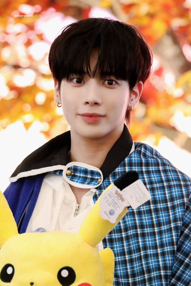 ur__forest's tweet photo. 240403 사운드웨이브 공팬 

#태현 #TAEHYUN #TXT https://t.co/K0os1ynoGd