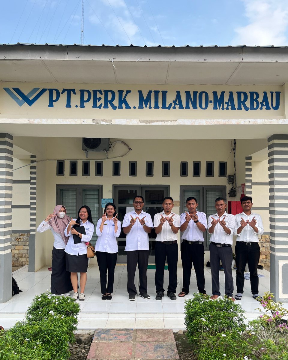 pajakrantau116's tweet photo. KPP Pratama Rantau Prapat mengadakan Layanan di Luar Kantor (LDK) kepada karyawan PT. Perkebunan Milano Marbau di Kabupaten Labuhanbatu Utara (Senin, 25/3).
#LDK116 https://t.co/5FMJ2wCpOI
