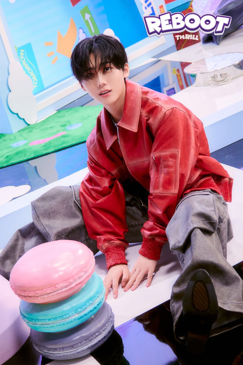 DKZ 2nd Mini Album [REBOOT]

🖼 CONCEPT PHOTO
THRILL ver.

🎶 2024.04.12 18:00 (KST)

#DKZ #디케이지
#REBOOT
#종형 #JONGHYEONG