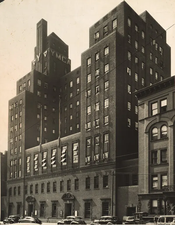 thenewnegro's tweet photo. Location: 180 W 135th St, New York, NY 10030

The Harlem Y.M.C.A was a gathering place for African Americans to network and grow culturally. Locke is known to have worked with Langston Hughes and others at the Y to edit Harlem: The Mecca of the New Negro. https://t.co/61liOoEXwY