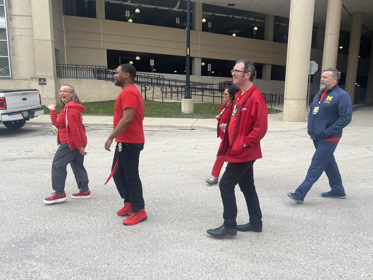 Gotta love when National Walking Day falls on a Wednesday! 🚶‍♂️🚶‍♂️🚶‍♂️#wearRED #UMPNCstrong