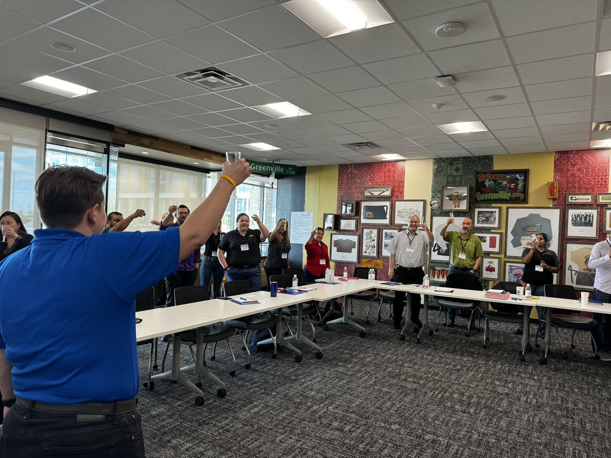 Amal Said (@uhmall) on Twitter photo Congrats to the our newest RISE grads in NTX!! This day wouldn’t have been possible without the amazing support of <a href="/rachelaustin13/">Rachel Austin</a>, <a href="/LairdWalker4/">Laird Walker</a> and of course our DOs. Love love love my job! 🌶️ ❤️ Congrats to the our newest RISE grads in NTX!! This day wouldn’t have been possible without the amazing support of <a href="/rachelaustin13/">Rachel Austin</a>, <a href="/LairdWalker4/">Laird Walker</a> and of course our DOs. Love love love my job! 🌶️ ❤️