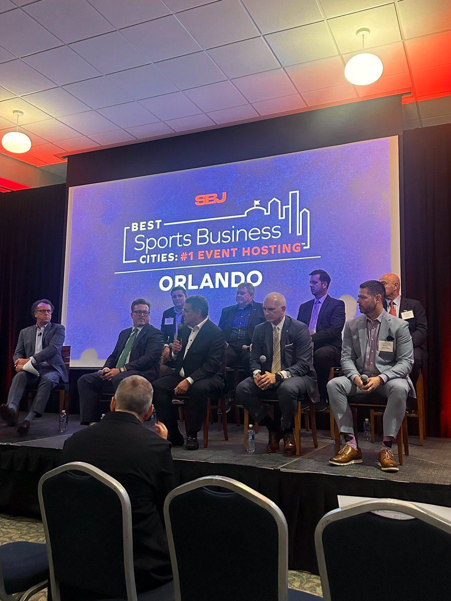 Great night at KIA hosted by @GreaterORLSport/@SBJ. Lucky living in a city full of community-oriented organizations who are also fun to be fans of. In a pivotal time of college sports, @UCFKnights are lucky to have @TerryMohajirAD working constantly to weave UCF in ORL’s fabric