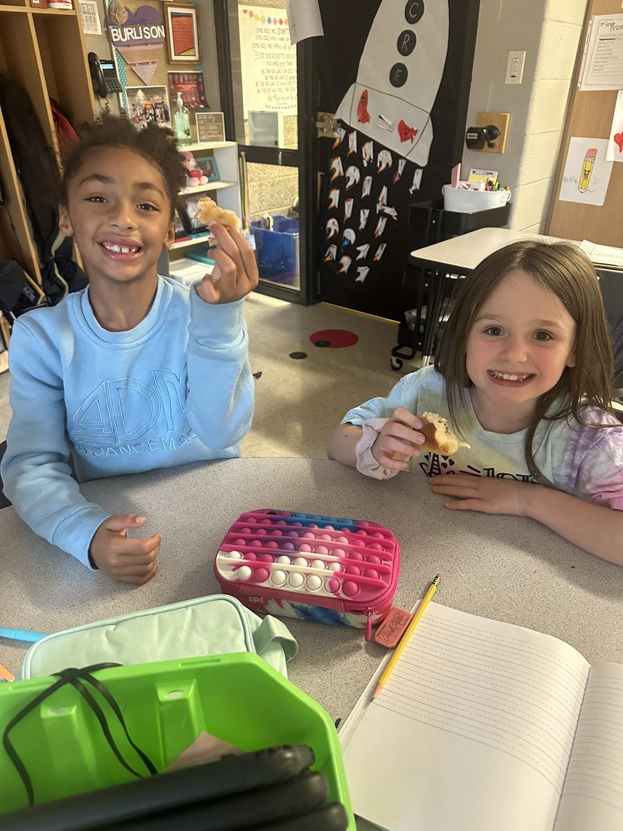 Milaynie May tweet media