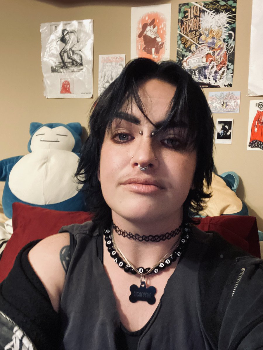 cumcore666's tweet photo. who is that https://t.co/qXbaQboBqB