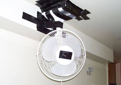 EllingwoodPro's tweet image. #WackyWednesday! When your DIY skills reach fan-tastic heights... quite literally! Who needs screws when you've got tape, right? 🤷‍♂️ What's your take on this ceiling fan engineering marvel? Share your thoughts below!

Photo credit: tablelegsonline.com/blog/22-worst-…

#inspectb4ubuy #DIWhy