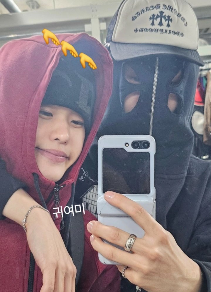 RIIZE_INDO's tweet photo. [240404] #SHOTARO Weverse Post 

"Siren"
"Sudahkah kamu mendengarkannya? sudahkah kamu melihatnya?"
"eenie meenie miney moe~''
"Lucu"
"Briize"

#Sun🪻 

#SHOTARO #SOHEE #RIIZEE https://t.co/ED5gVVGKIr