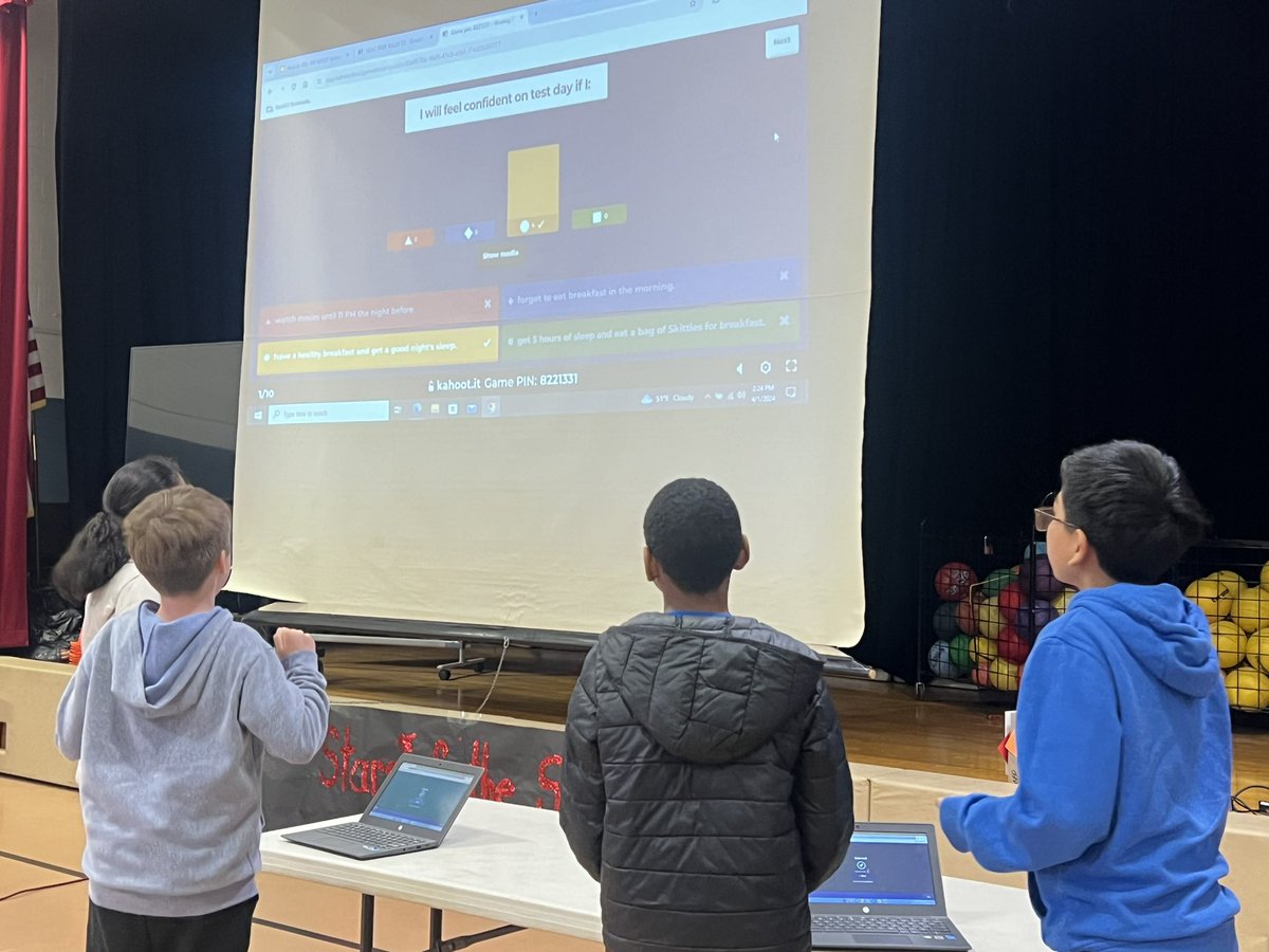 DiiorioDiana's tweet photo. Nichols is pumped up and ready for SBA!! Let’s show that Nichols Pride and rock it💙💙
#NicholsPride
#PepRally 
#Kahoot https://t.co/5ENUuJTzJZ