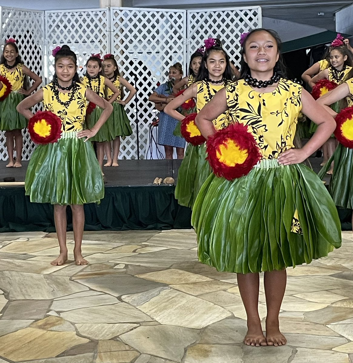 SylvieDahl's tweet photo. #MerrieMonarchWeek Making Merrie! Free hula shows  w/ local musicians, special guests, kupuna and keiki halau this week at the Hilo Hawaiian Hotel. Arts &amp; Craft fairs all around town open today too! #MerrieMonarch #Hilo #Hawaii #Hula #BeMerrie https://t.co/0FEwHmwFYo