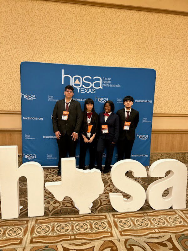 ENGC_HOSA's tweet photo. Our Day 1, post-opening session pic at the backdrop. Don’t they look fabulous? They are also great representatives of @ENGC_HOSA! #inspiringthenextwave #Area2 #TexasSLC @ElsikNGCRams @AliefISD @AliefCTE https://t.co/dvTURemNXP