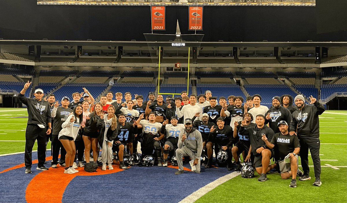 Thank you <a href="/Coach_Inco/">Mike Inco</a> for the graphic for signing day‼️‼️Hope to see fellow hawks to come and support as I sign my letter of intent to <a href="/MajorsFootball/">Millsaps Football</a> 🦅💙🗡️💜#AGTG #Hawkyea <a href="/NISDHarlan/">Harlan High School</a> <a href="/HarlanHawks_FB/">Harlan Hawk Football</a> <a href="/coachesalas/">Eddie Salas</a> <a href="/Coach_KLewis/">Kemmie Lewis</a> <a href="/CoachCoryYork/">Cory York</a>