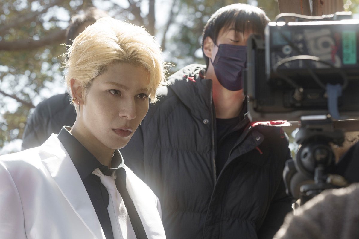 modelpress's tweet photo. Snow Manラウール
ダイナミックなアクション公開💥

📽️「赤羽骨子のボディガード」
幕間＆クランクインコメント映像解禁🎬

🔻写真・動画はこちら
https://t.co/g7nHPSddZT

#赤羽骨子のボディガード #赤羽骨子 #ラウール #SnowMan @akabanehonekomv https://t.co/YMqHdwgxzZ