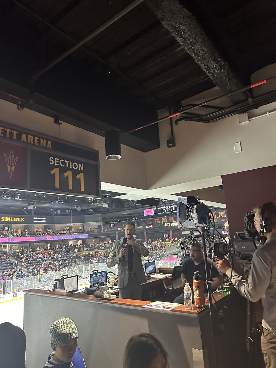 PaulEdSutton's tweet image. Mullett Arena is so quirky that I love it.

Had to catch a Yotes game while im here for work