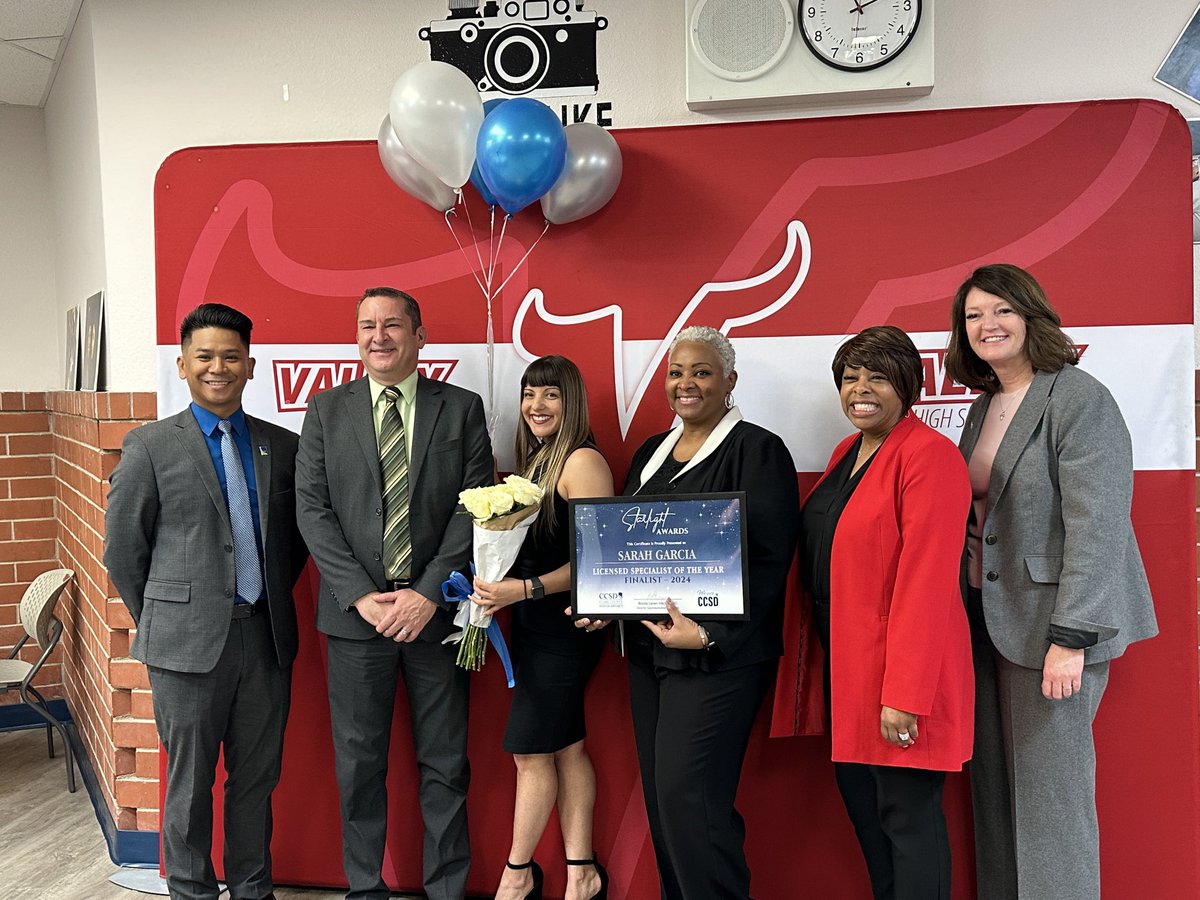 Congrats to our Valley HS social worker, Sarah Garcia for being recognized as one of the finalists for the ⁦⁦@ClarkCountySch⁩ Licensed Specialist of the Year Starlight Award!🎉👏❤️