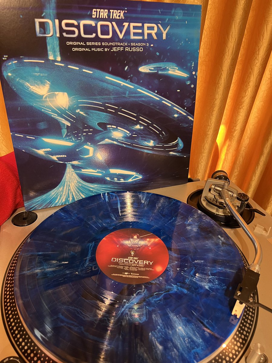 BrianVibberts's tweet image. One last post for #NationalFilmScoreDay 
This one I DID work on as one of the recordists for the orchestral dates. 
A great team on this one! 

#StarTrek #startrekdiscovery #filmscore