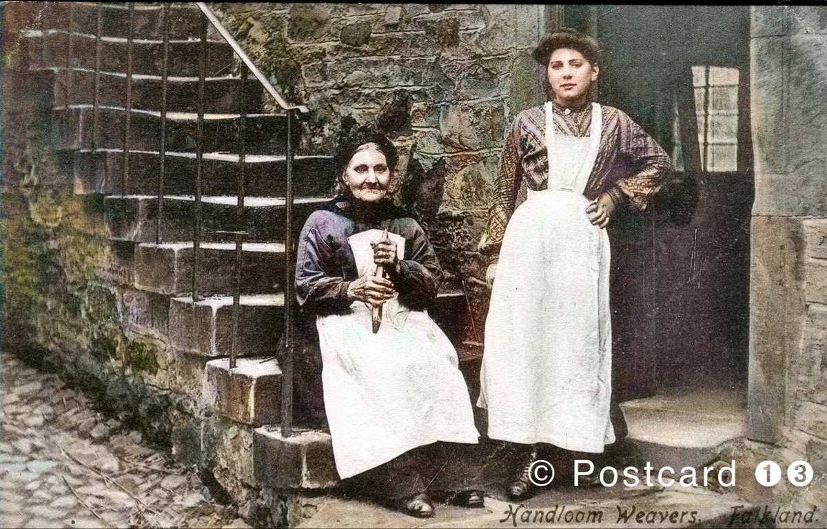 Falkland
Handloom Weavers when they worked from their homes. Postcard of two weavers 1904.

#Fife
#Falkland
#socialhistory
#postcard
#weaving