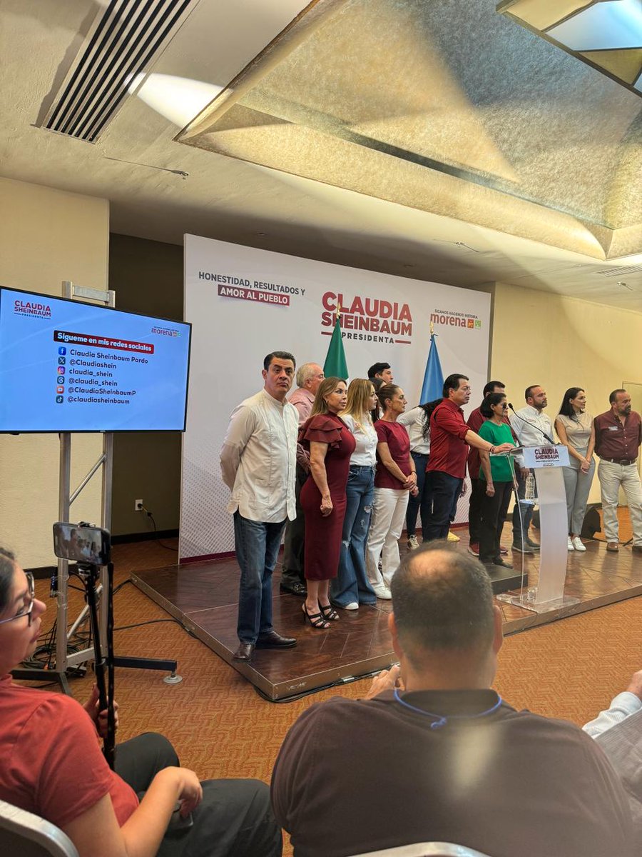 NenaFarias6's tweet photo. Cada día somos más los jaliscienses que estamos dispuestos a dar #UnSaltoALaTransformación y a recuperar la esperanza y el futuro para la gente. 

Por amor al pueblo,  ¡Arriba la 4T! https://t.co/1ElACXMTJg