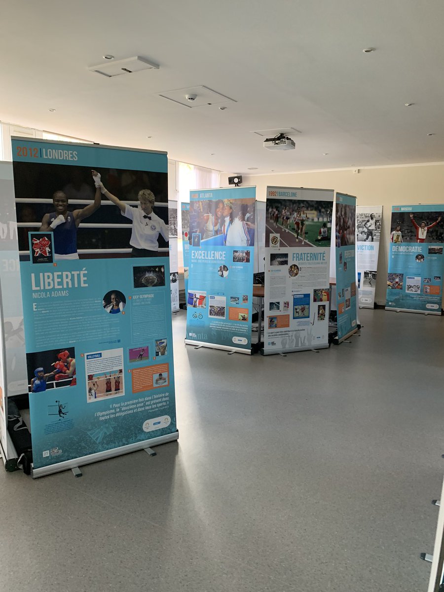 | #SOP24 | Jour 2 - Présentation de l’exposition « #Histoire #Sport et #Citoyenneté par les #JeunesHistoriens du <a href="/LfjmPrimaire/">LFJM Primaire</a>, l’occasion de revivre en images les grands temps forts des jeux olympiques modernes  #Valeurs- #Engagement - #Partage - <a href="/aefeinfo/">AEFE</a>-<a href="/Paris2024/">Paris 2024</a>-<a href="/Casden_BP/">CASDEN</a>