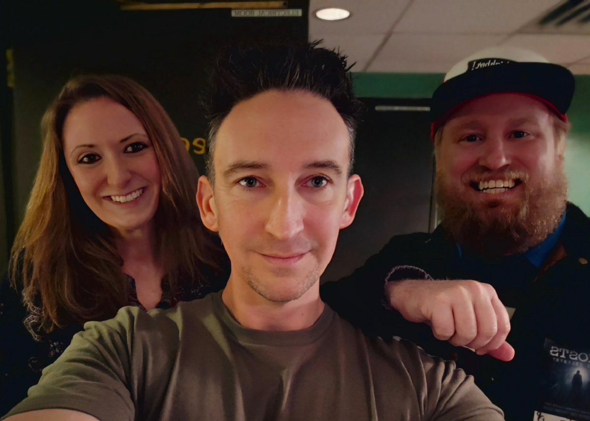 So glad I could get to the #FitzgeraldTheatre in time! It was a little iffy for a minute. Got to see my old road brother @dustinpari at his #GhostsDoYouBelieve show & met up with our mutual friend, producer Matt Rishavy! #GhostHuntersInternational @Fuzzy_Memories_ #Minnesota