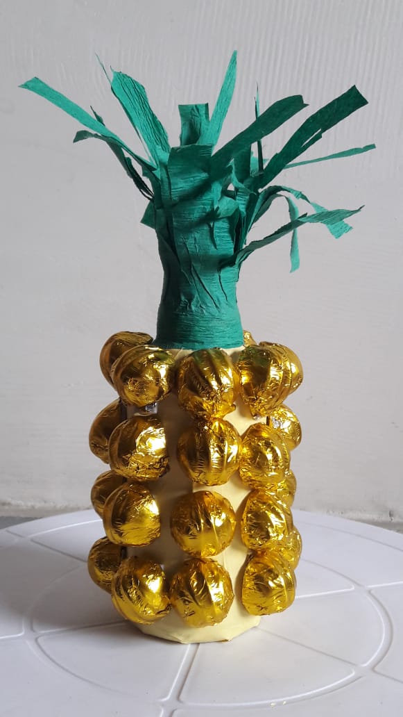 MeenaRaychaudh1's tweet photo. #chocolate #bouquet #custommade #gifts #kolkata 
Order @ 9830304839
https://t.co/4379Wf8L7L https://t.co/gobjNJB5LP