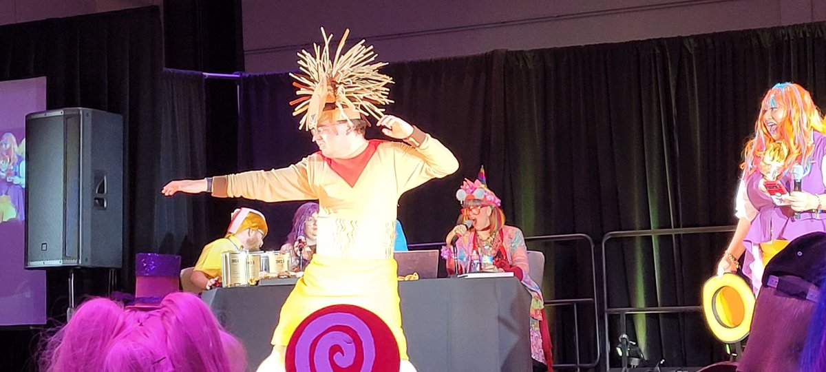 KHOG286's tweet photo. Fun #cosplay contest at #BABSCon2024 #mylittlepony con.
#comiccon #lionking #Solaire #darksouls #tf2 #heavyweaponsguy #mlp #furry #TeamFortress2 https://t.co/uxQrySLHX9